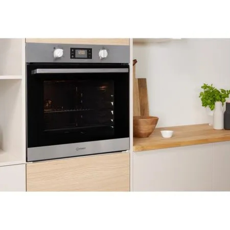 66L Built-In Single Fan Oven | Indesit IFW6340IX | Electric Stainless Steel - Image 3